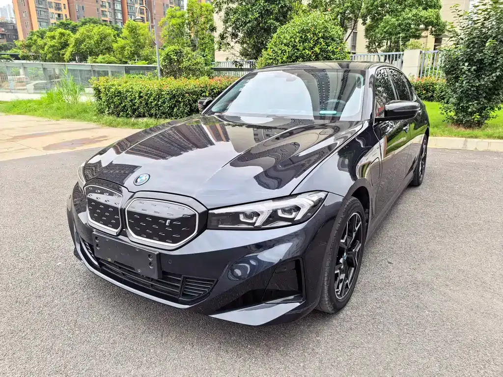 BMW i3 — фото 1