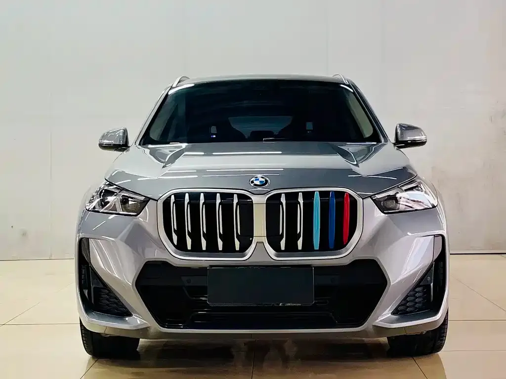 BMW X1 — фото 1