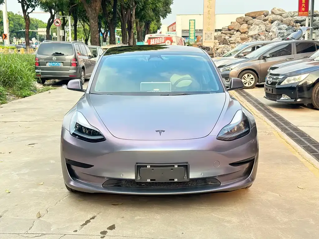 Tesla Model 3 — фото 5