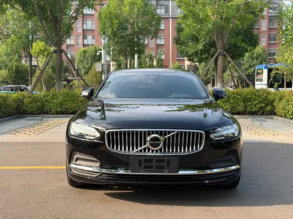 Volvo S90 — фото 10