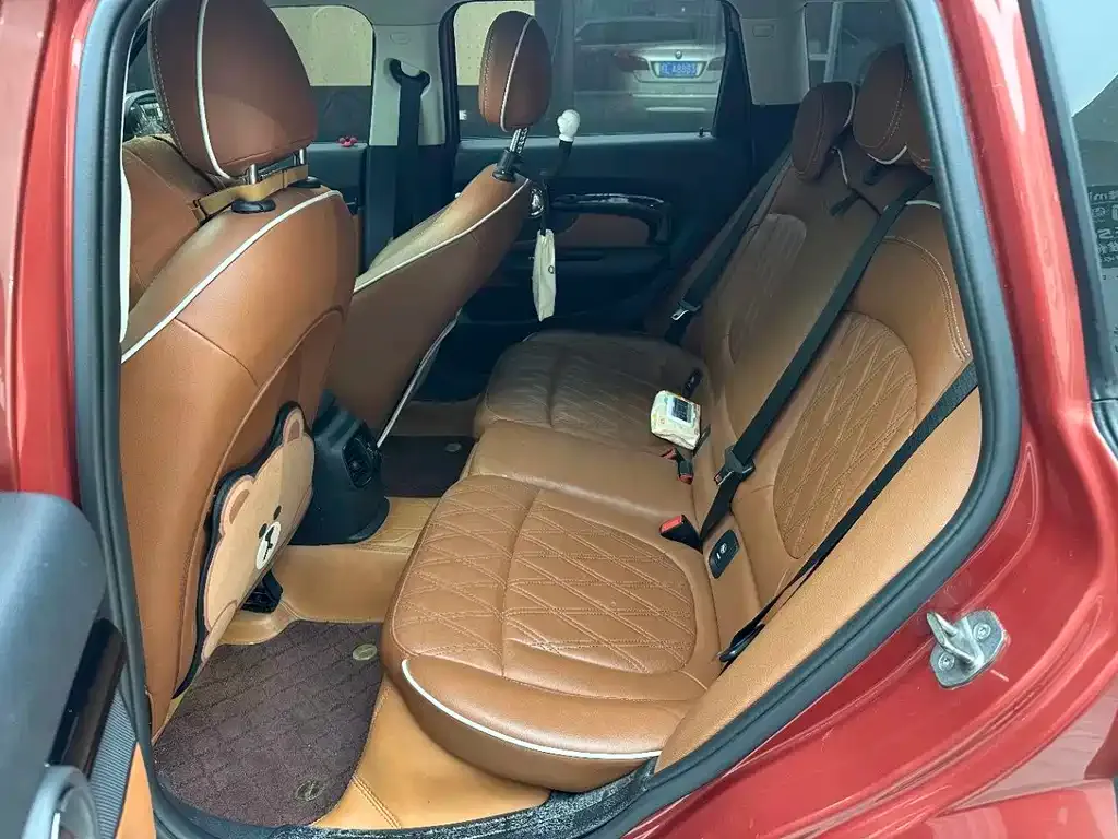 MINI Clubman — фото 3