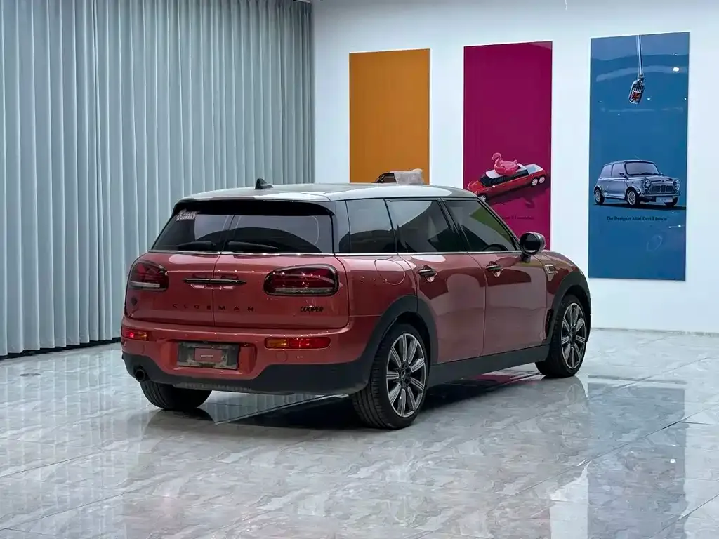 MINI Clubman — фото 4