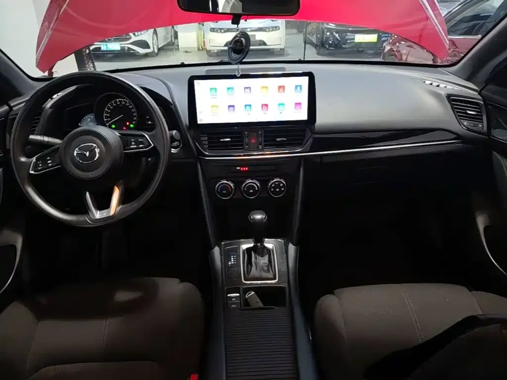 Mazda CX-4 — фото 9