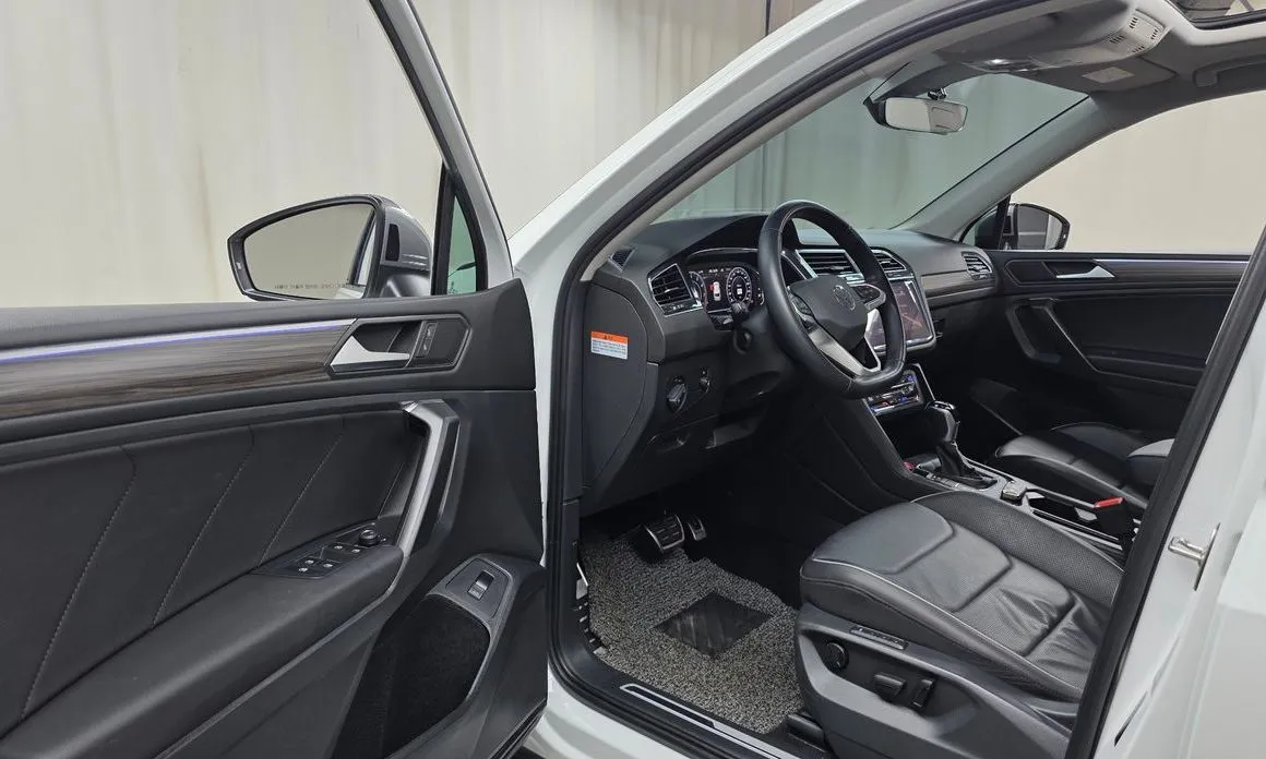 Volkswagen Tiguan — фото 6