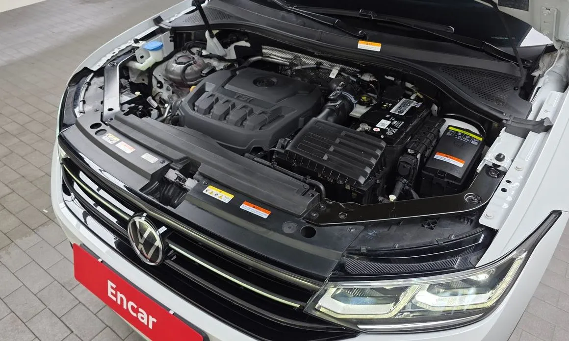 Volkswagen Tiguan — фото 10