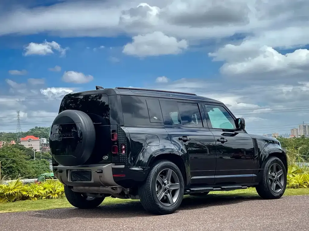 Land Rover Defender — фото 2