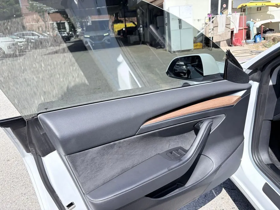 Tesla Model 3 — фото 10