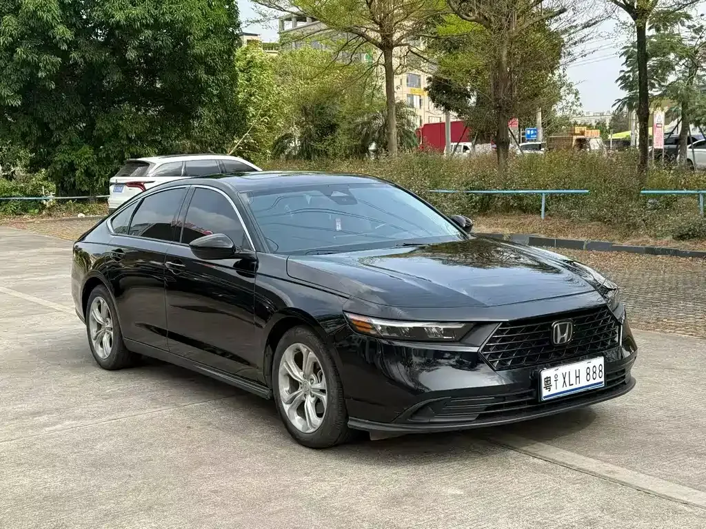 Honda Accord — фото 7
