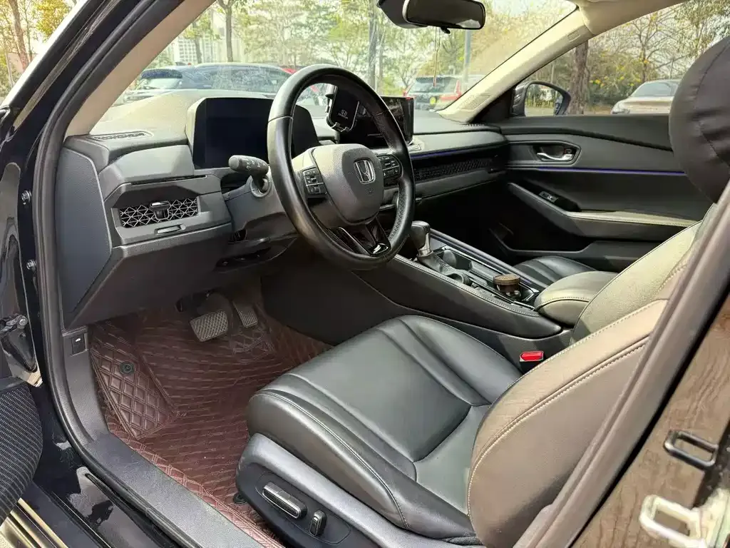 Honda Accord — фото 4