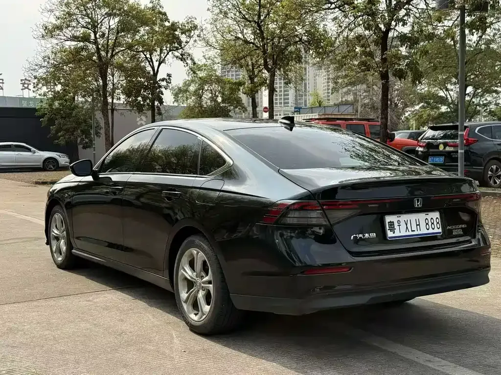 Honda Accord — фото 6