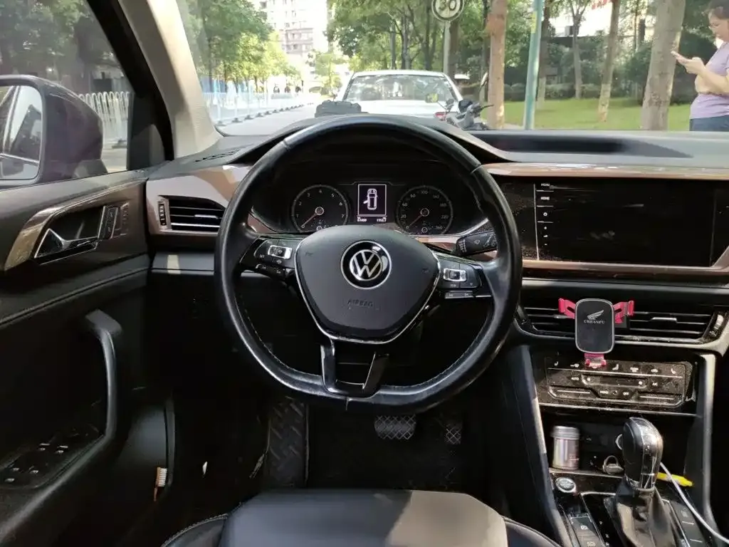 Volkswagen Tharu — фото 6