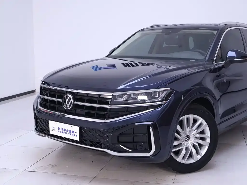 Volkswagen Touareg — фото 3