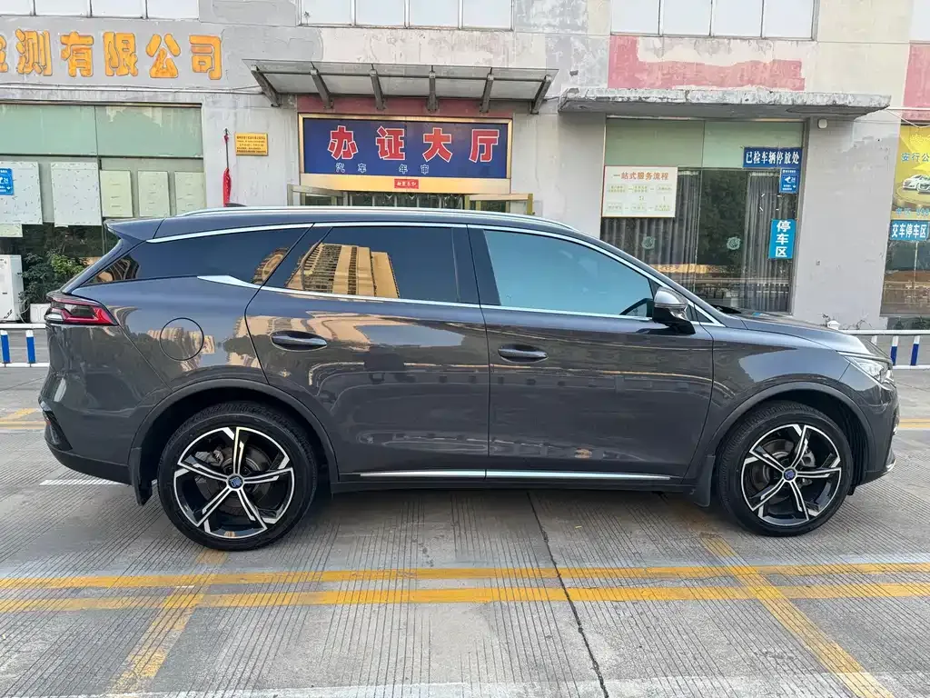 BYD Tang New Energy — фото 9