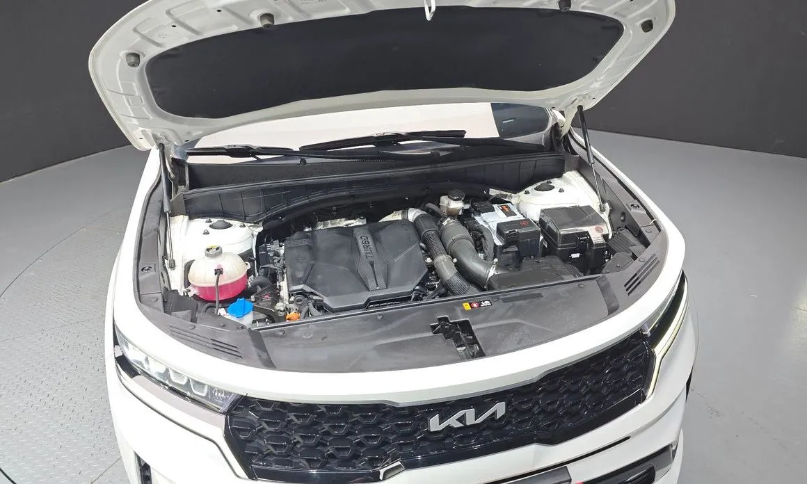 Kia Sorento — фото 9
