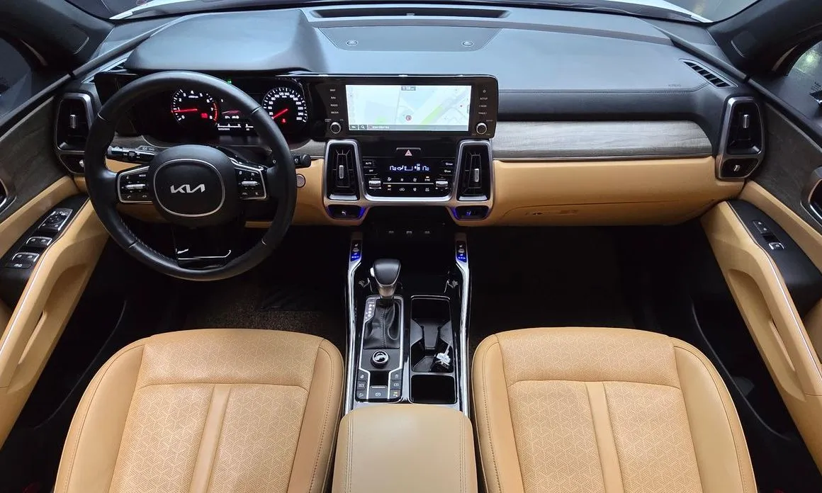 Kia Sorento — фото 8
