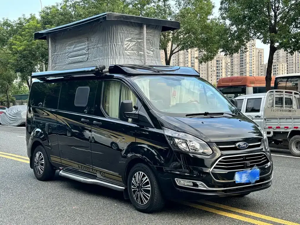 Ford Transit — фото 9