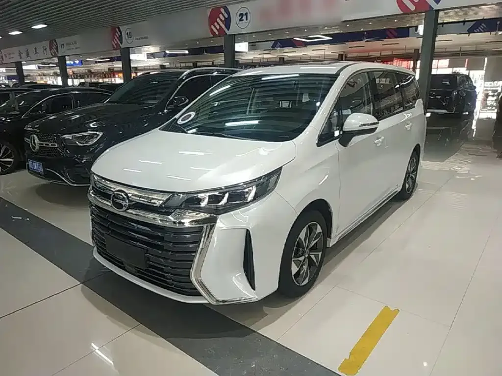 GAC Motor Trumpchi M6 — фото 4