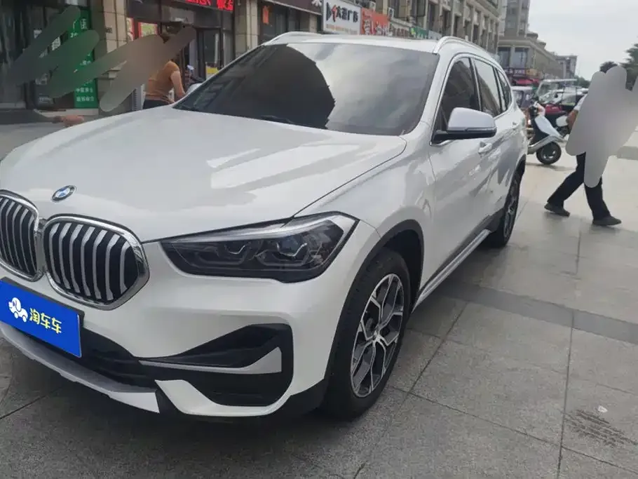 BMW X1 — фото 1