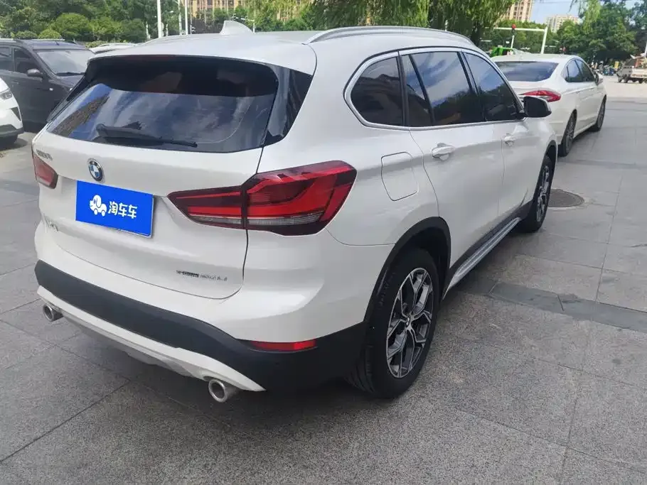 BMW X1 — фото 3
