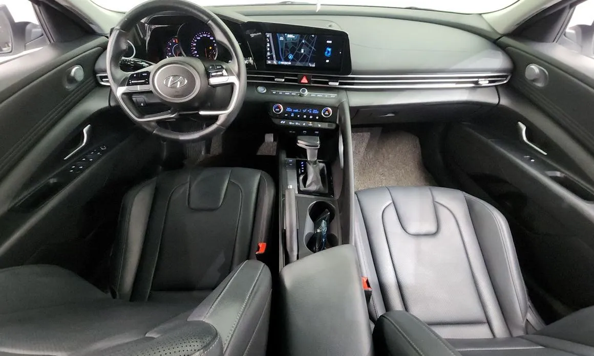 Hyundai AVANTE — фото 2