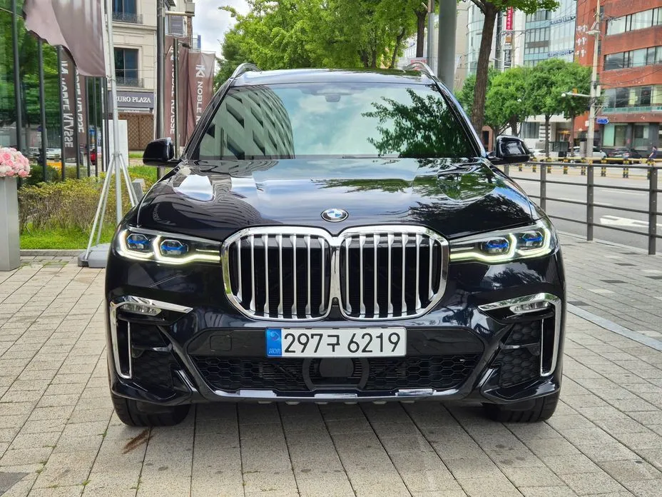 BMW X7 — фото 1