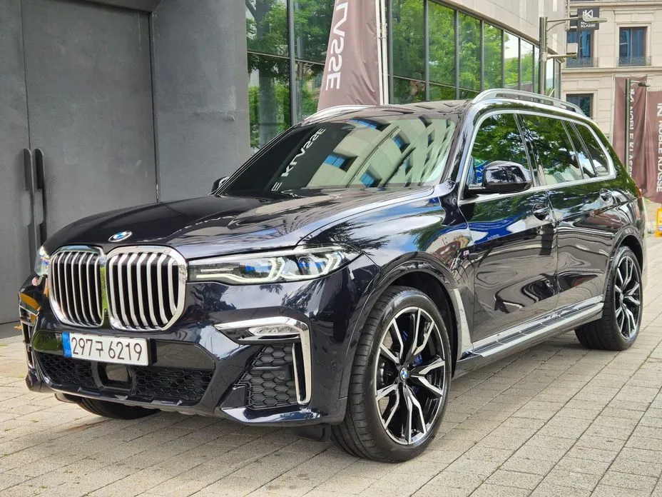 BMW X7 — фото 10