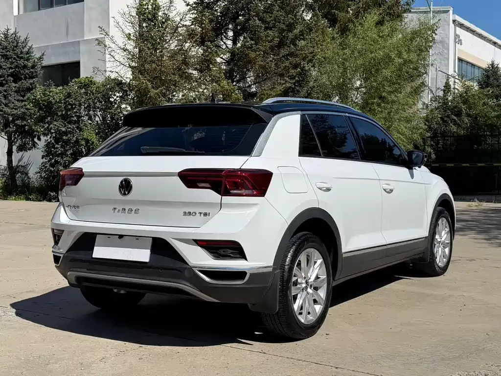 Volkswagen T-Roc — фото 4