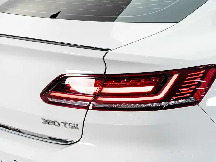 Volkswagen CC — фото 2