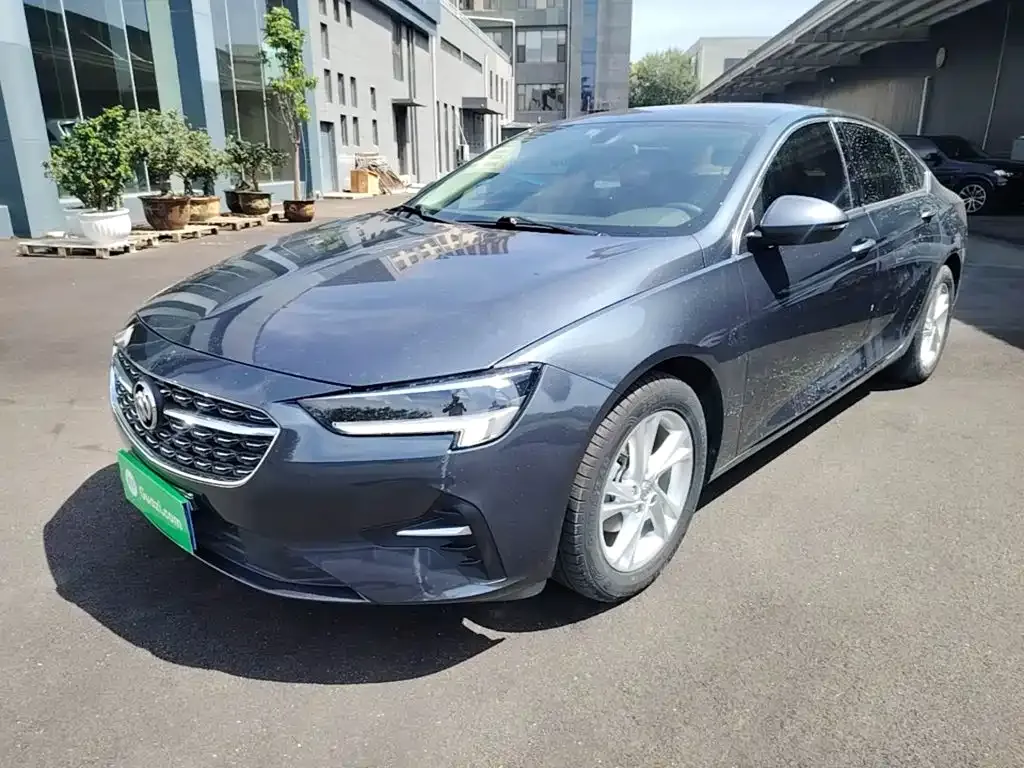 Buick Regal — фото 1