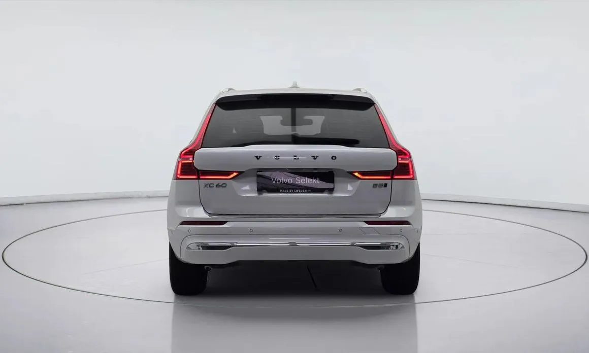 Volvo XC60 — фото 2