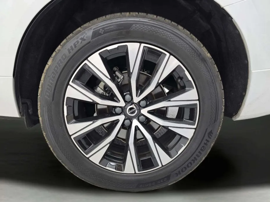 Volvo XC60 — фото 9