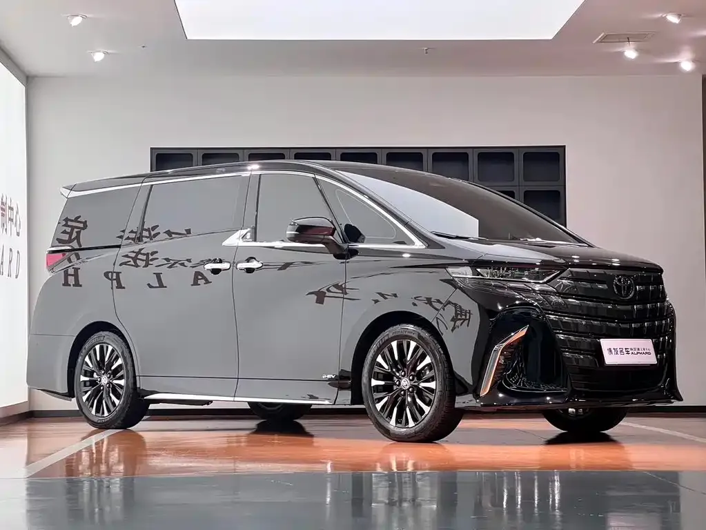 Toyota Alphard — фото 6