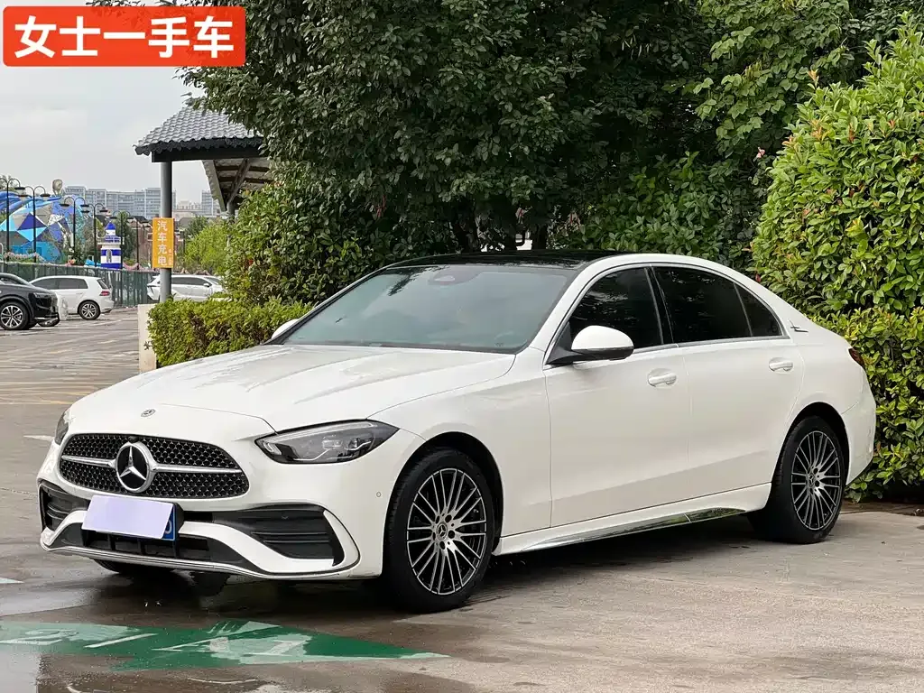 Mercedes-Benz C-Class — фото 1
