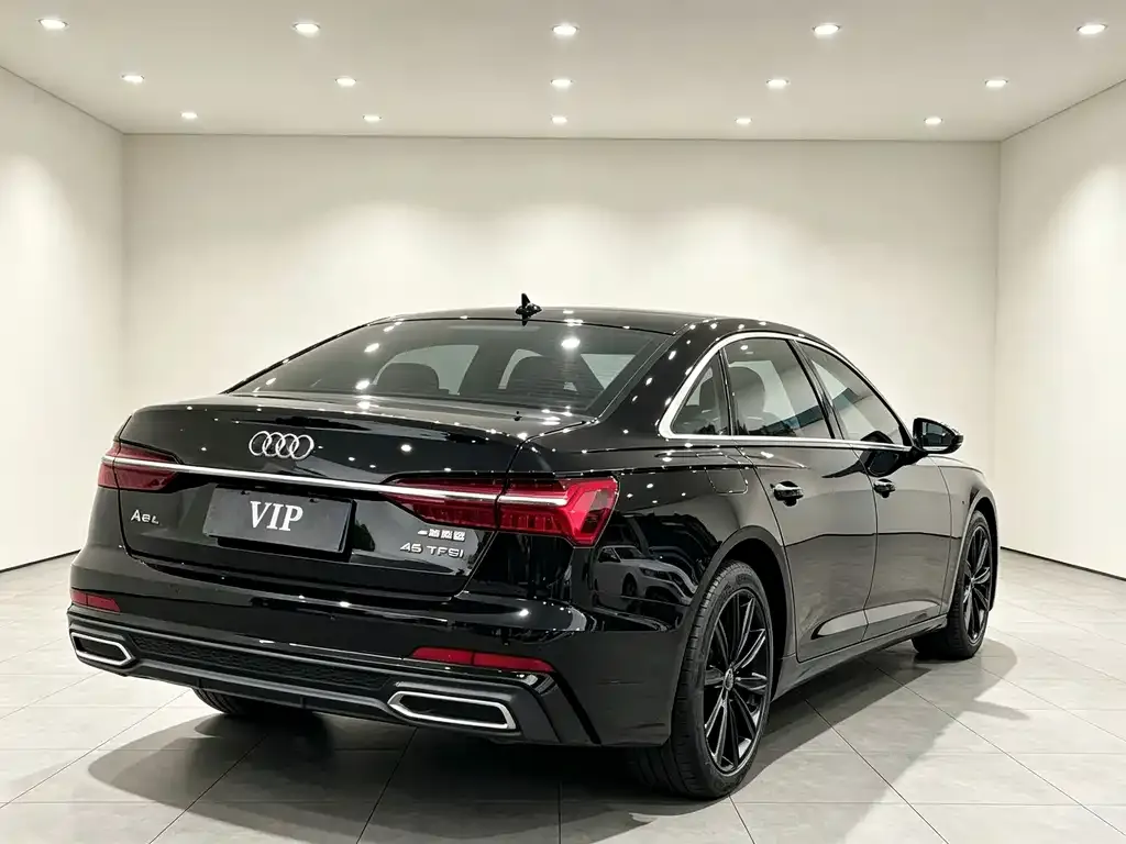 Audi A6L — фото 8