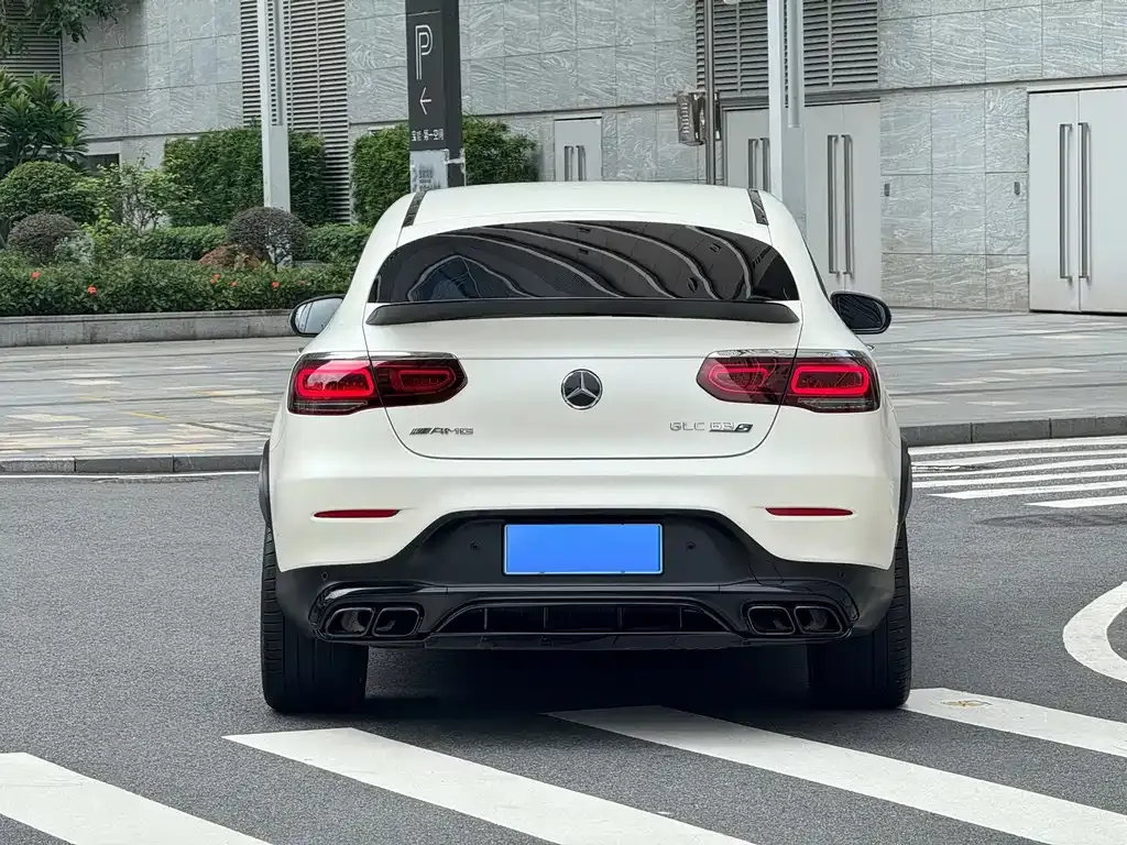 Mercedes-Benz GLC Coupe AMG — фото 7