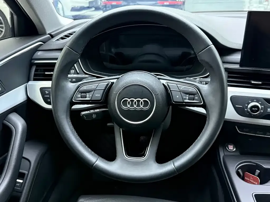 Audi A4L — фото 8