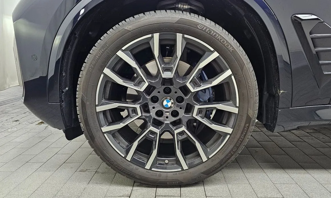 BMW X5 — фото 10
