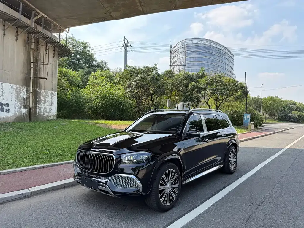 Mercedes-Benz GLS — фото 1