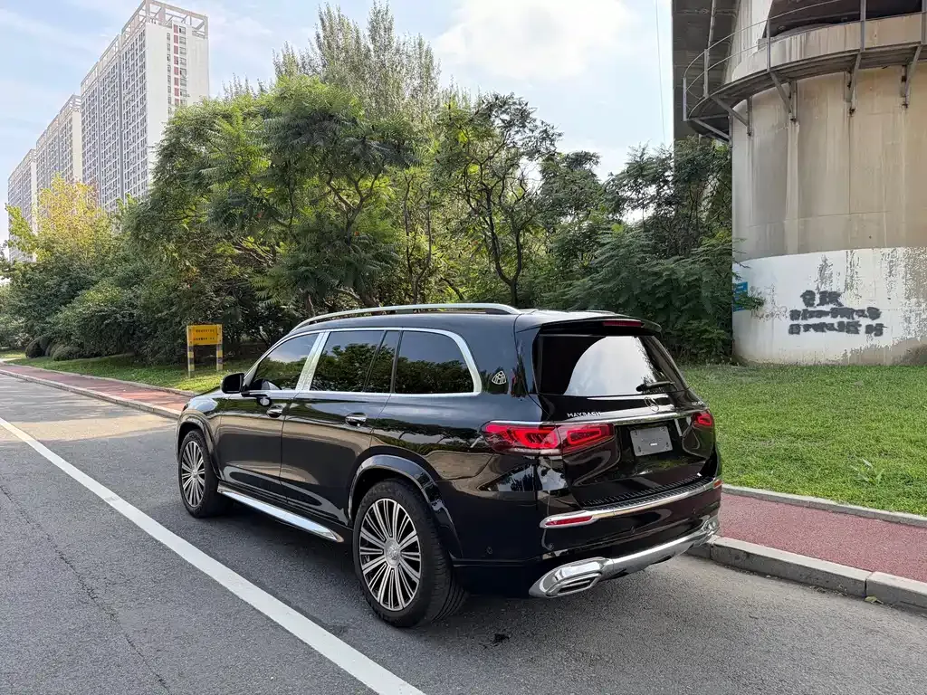 Mercedes-Benz GLS — фото 8