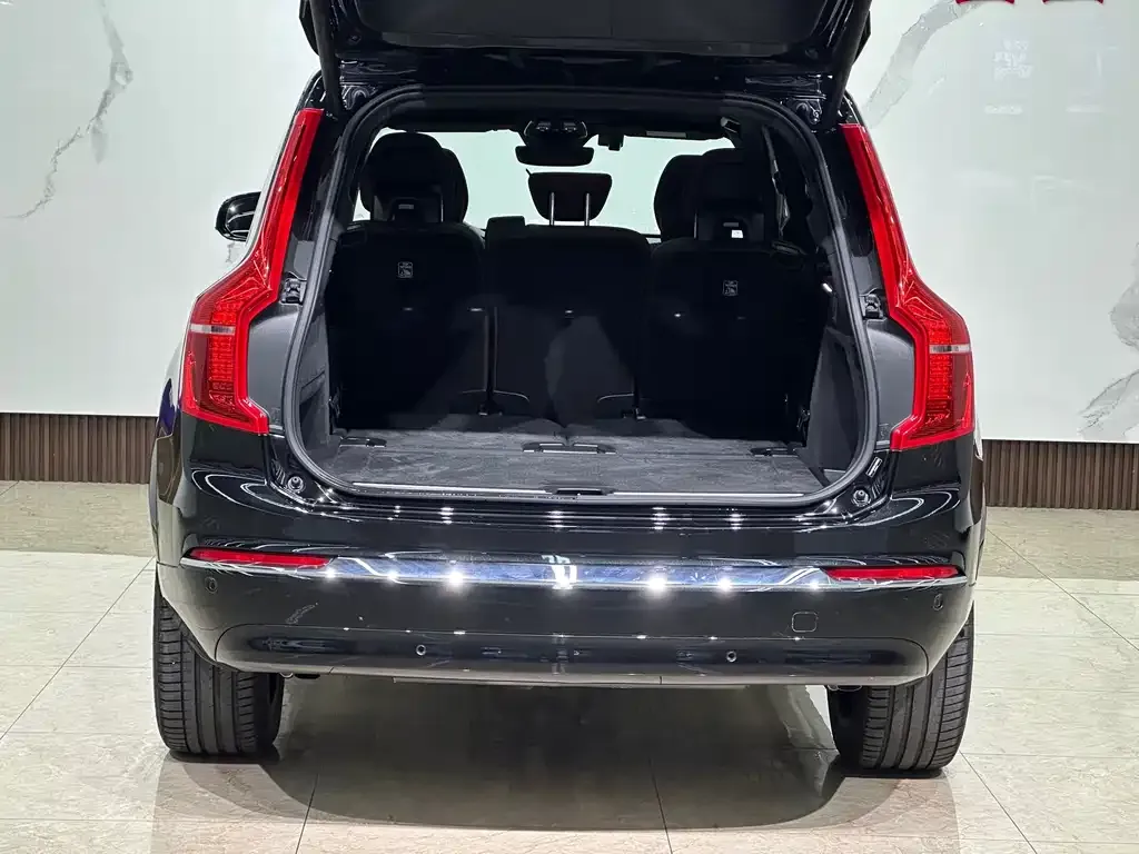 Volvo XC90 — фото 7