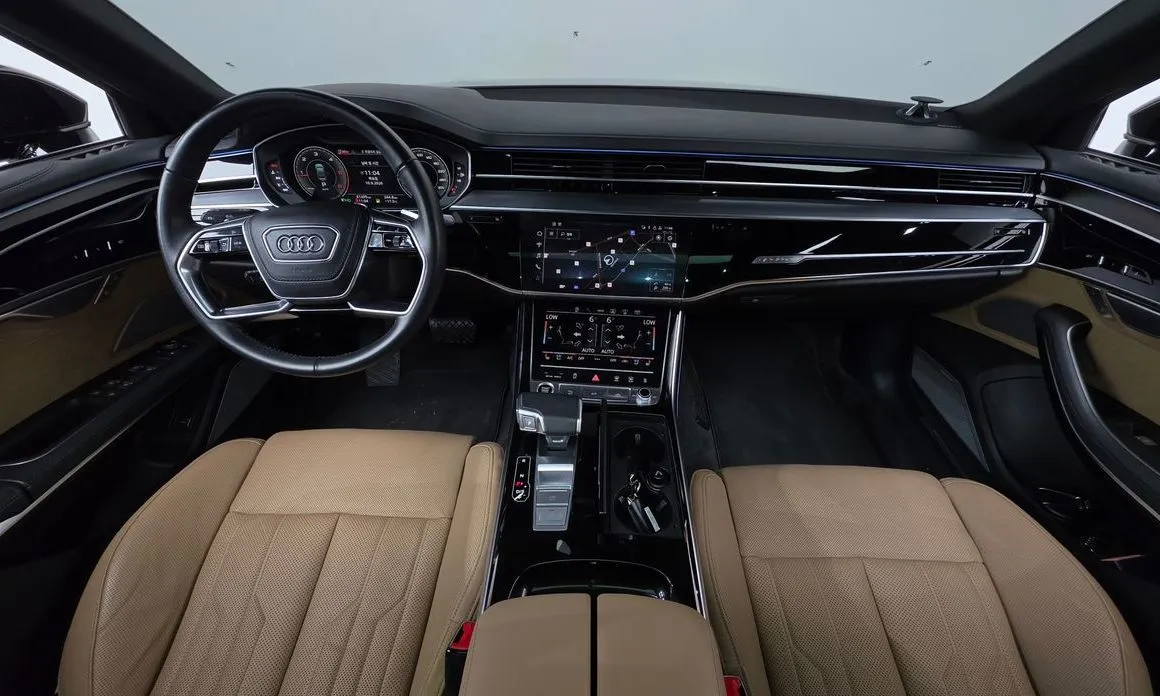 Audi A8 — фото 8