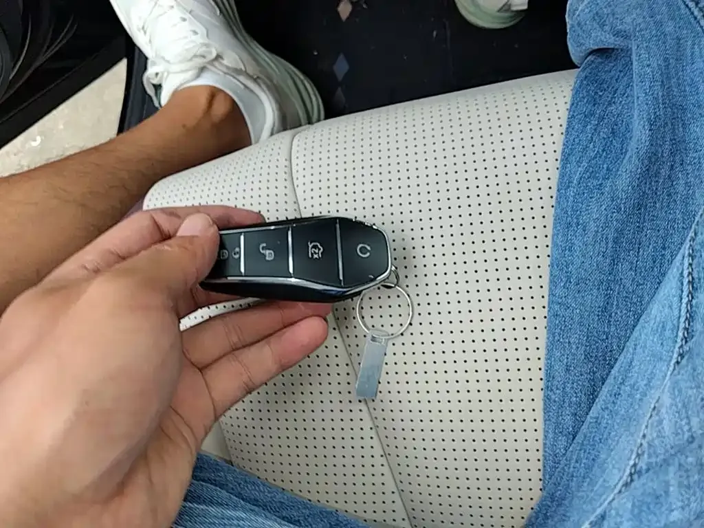 BYD Seal 07 DM-i — фото 4