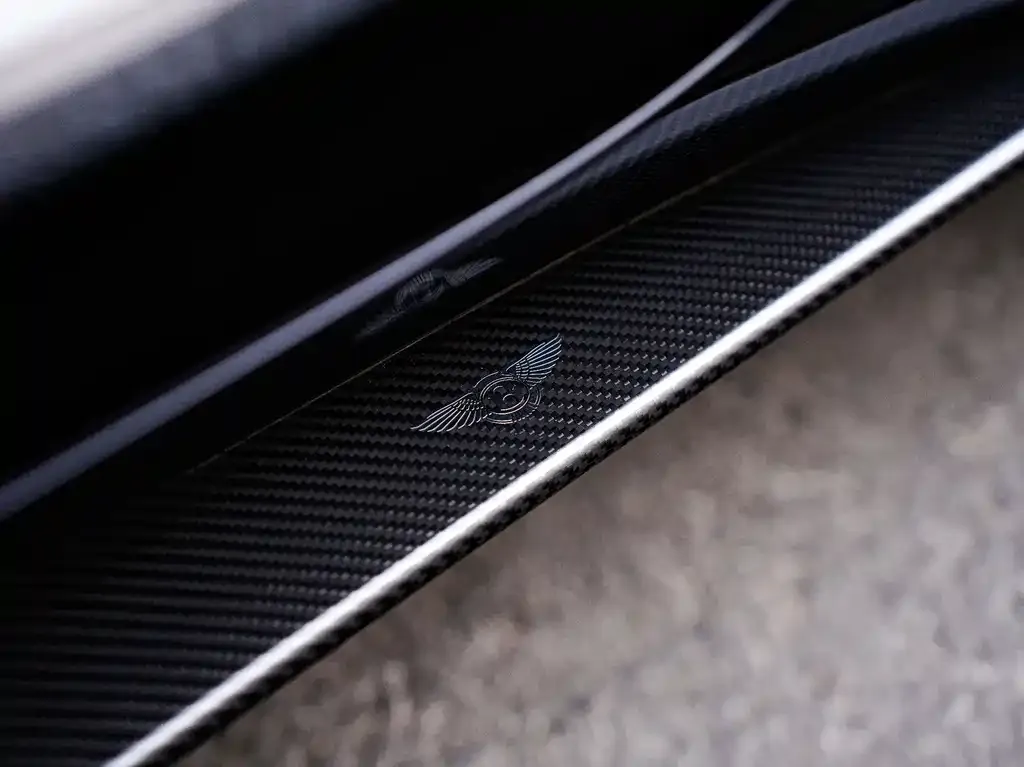 Bentley Flying Spur — фото 8
