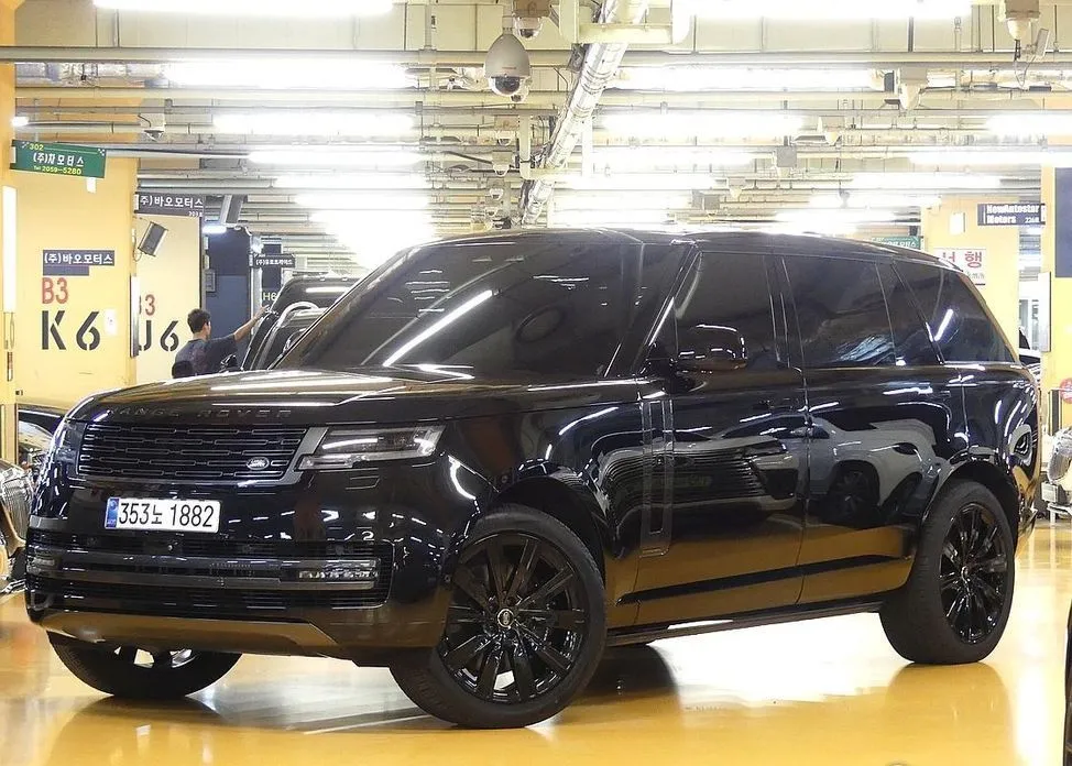 Land Rover Range Rover — фото 1