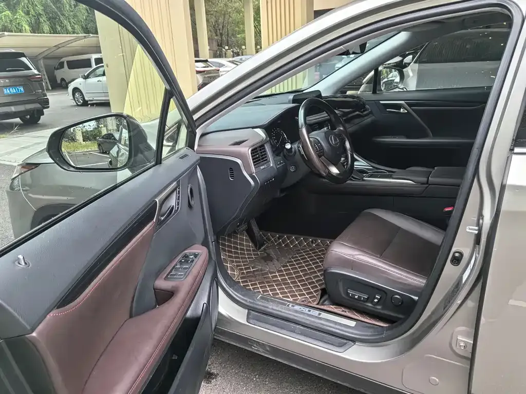 Lexus RX — фото 2