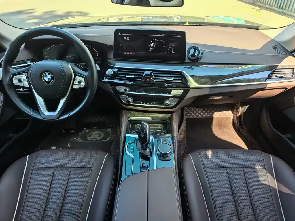 BMW 5 Series — фото 2