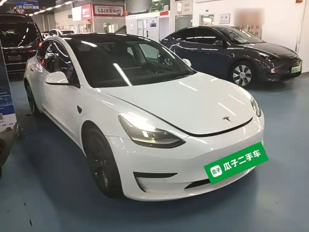 Tesla Model 3 — фото 5