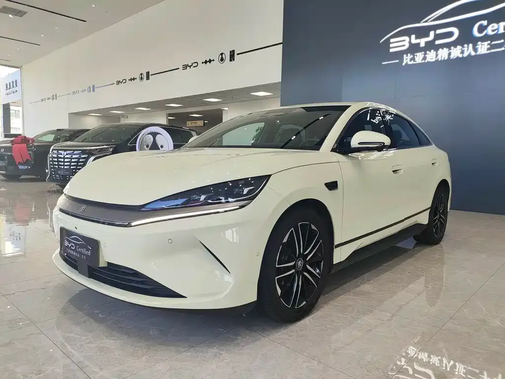 BYD Qin L — фото 1