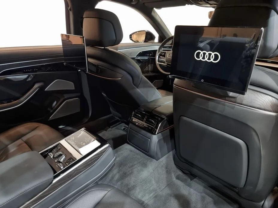 Audi A8 — фото 3