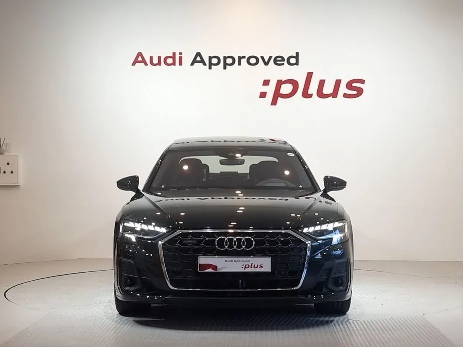 Audi A8 — фото 5